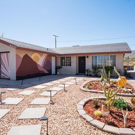 Hot Tub, Games, King Bed, Fire Pit, Bbq Grill, Minutes From National Park And Views Villa Joshua Tree Buitenkant foto