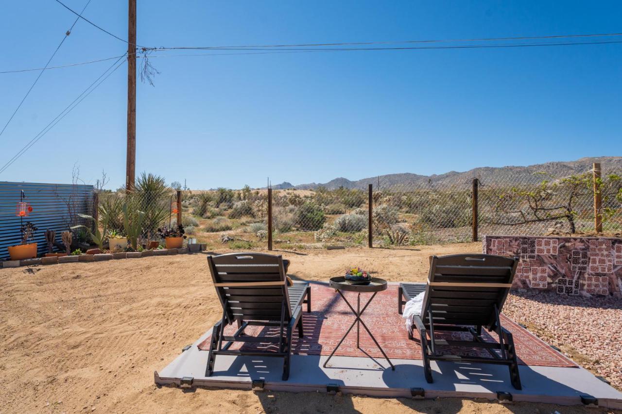 Hot Tub, Games, King Bed, Fire Pit, Bbq Grill, Minutes From National Park And Views Villa Joshua Tree Buitenkant foto