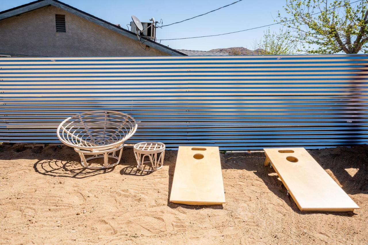 Hot Tub, Games, King Bed, Fire Pit, Bbq Grill, Minutes From National Park And Views Villa Joshua Tree Buitenkant foto